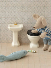 Vintage Mouse Bathroom Sink - Off White